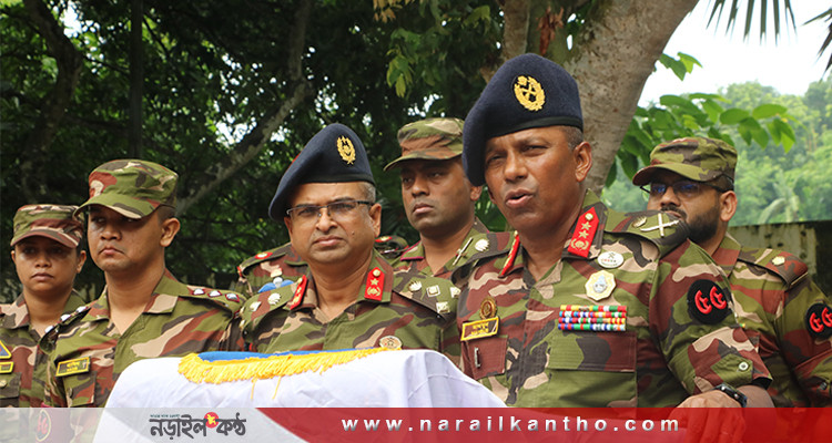 নড়াইলে আন্দোলনরত পুলিশ সদস্যদের কর্মস্থলে ফিরিয়ে আনতে সেনাবাহিনীর উদ্যোগ