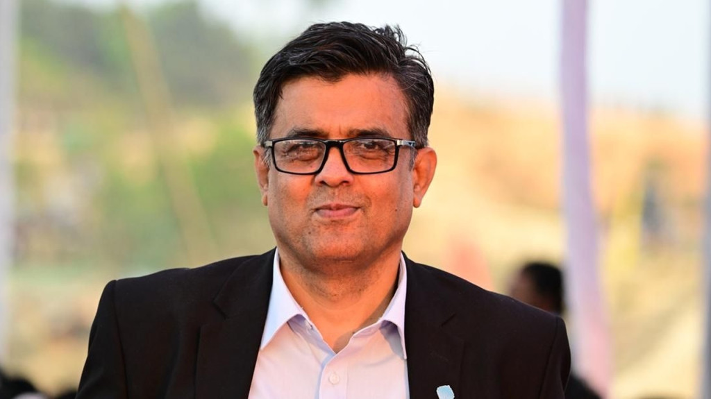 অনেক আত্মীয় সম্পর্ক ছিন্ন করেছে, সরকারি পদ ছাড়ার পর একা হয়ে যাব