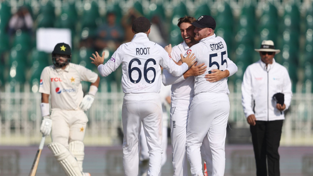 পাকিস্তান থেকে সরে যাচ্ছে ইংল্যান্ড সিরিজ!