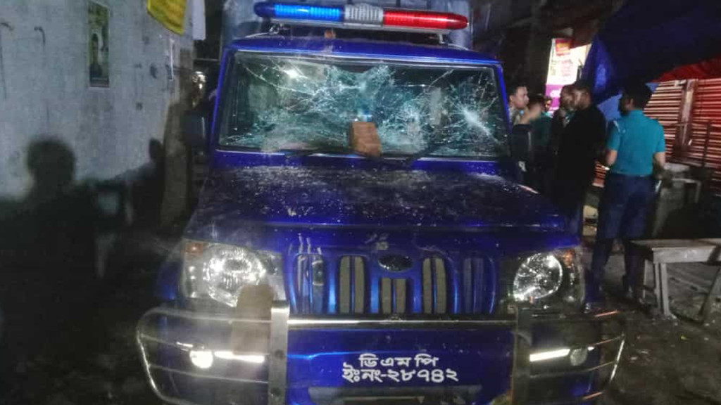 আদাবরে পুলিশের ওপর কিশোর গ্যাংয়ের ভয়াবহ হামলা