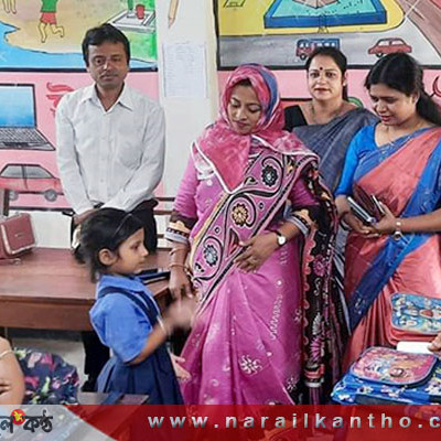 নড়াইলের বিয়াম স্কুল পরিদর্শন করলেন জেলা প্রশাসক