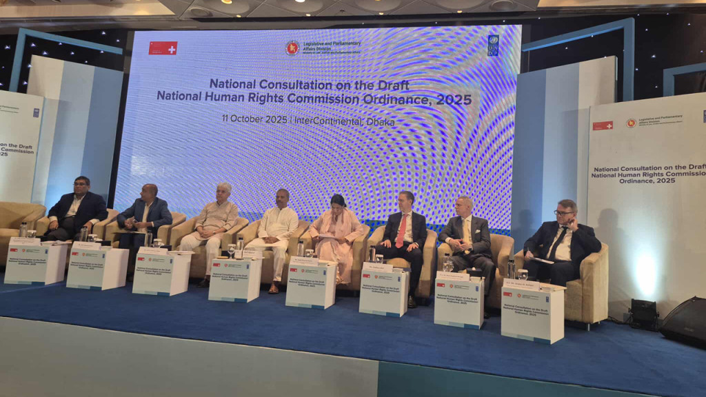 কে এই জাহিন রাজিন? মাহফুজ-তিথির সঙ্গে কীভাবে তিনি মঞ্চে এলেন?