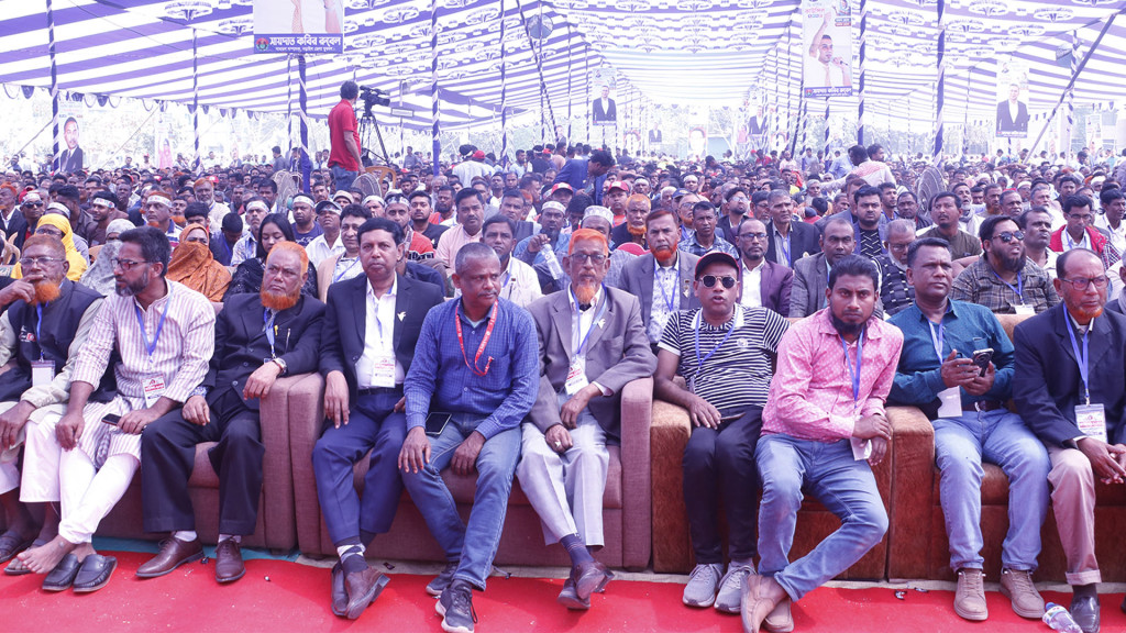 ‘সৌমিত্র আমার মেন্টর ছিলেন না, তার থেকে কিছু শিখিনি’