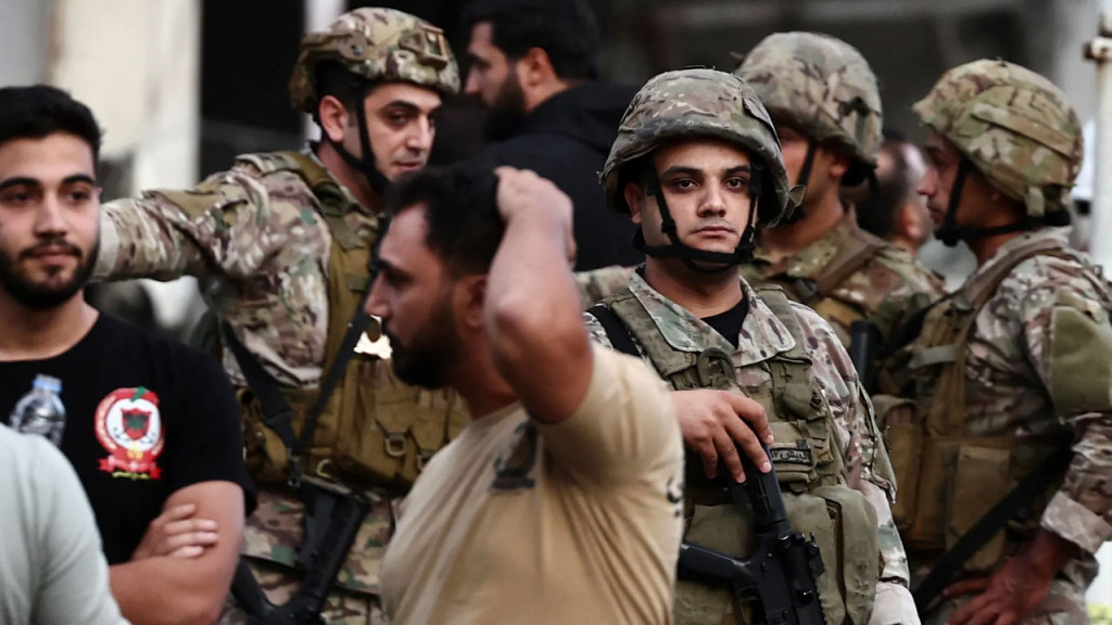 লেবাননে ইসরায়েলের বিমান হামলা, আরও ৩ লেবানিজ সৈন্য নিহত