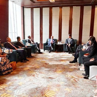 চীনের সঙ্গে শক্তিশালী অর্থনৈতিক সম্পর্ক চান ব্যবসায়ীরা