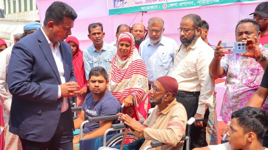 ‘সংসার কীভাবে চলছে ডিসি সাহেব জানতে চেয়েছেন, আমি তাতেই খুশি’