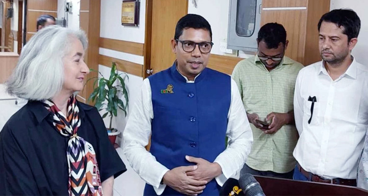 ইন্টারনেটের জনপ্রিয় ছোট ছোট প্যাকেজ চালু রাখার পক্ষে মত দিয়েছেন প্রতিমন্ত্রী জুনাইদ আহমেদ পলক