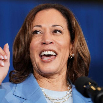 জরিপে ট্রাম্পের চেয়ে এগিয়ে কমলা হ্যারিস