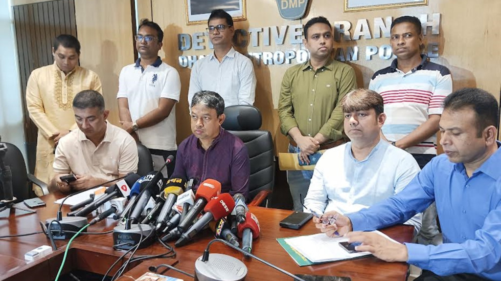 পুলিশকে দুর্বল করতেই পরিকল্পিতভাবে হামলা-ধ্বংসযজ্ঞ : হারুন