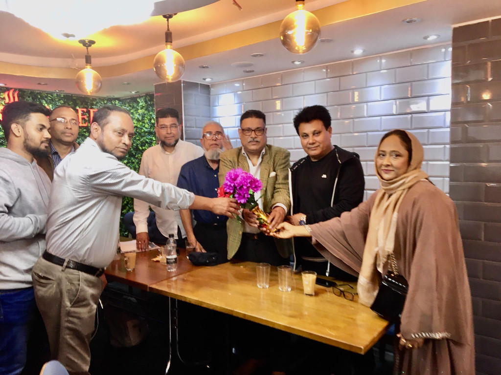 বিকল্প শ্রমজীবীধারার সভাপতি আইনুল হক লন্ডনে সংবর্ধিত