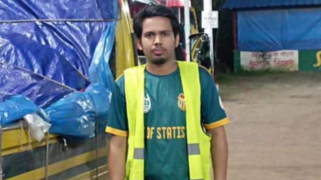 মারা গেলেন ত্রাণ নিয়ে দুর্ঘটনার কবলে পড়া সেই চবি শিক্ষার্থী