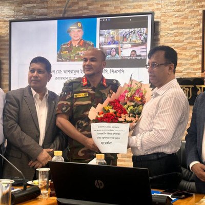 বিশ্বকাপে উইন্ডিজ কিংবদন্তিকে মেন্টর করতে মরিয়া পিসিবি