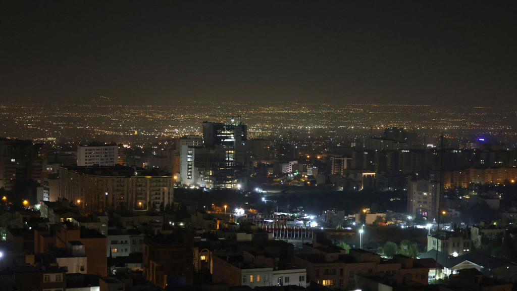 কোথায় হামলা হবে ইরানকে আগেই জানিয়ে দেয় ইসরায়েল