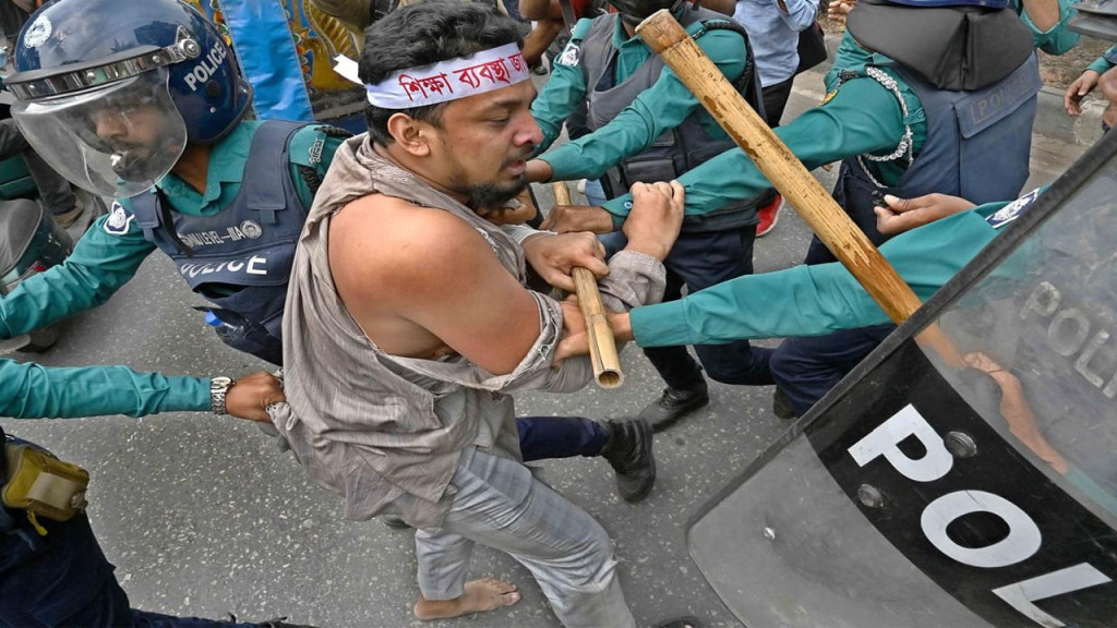 ছেঁড়াস্মৃতি - আব্দুর রউফ মান্নান