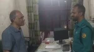 ভোর রাতে পুলিশের টহল কার্যক্রম পরিদর্শনে স্বরাষ্ট্র উপদেষ্টা