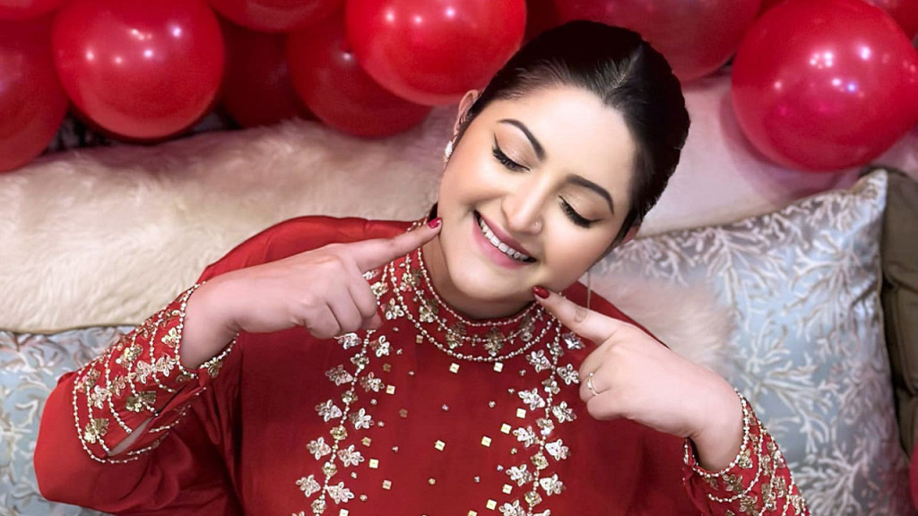 রাত ১০টায় আমার ভ‍্যালেন্টাইনের সঙ্গে পরিচয় করিয়ে দেবো : পরীমণি