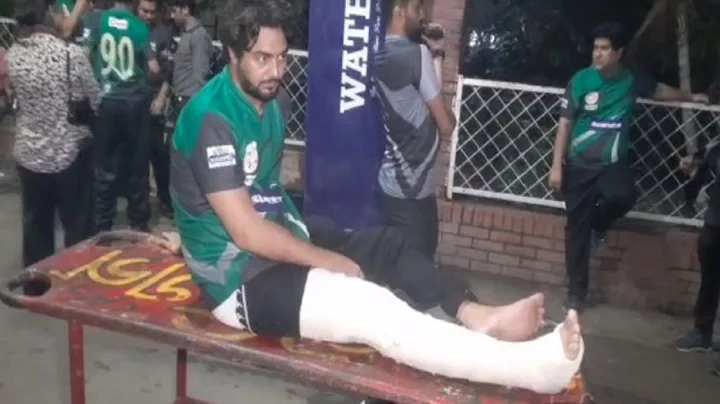 সেলিব্রেটি ক্রিকেট লিগে তারকাদের মারামারি, আহত ৬