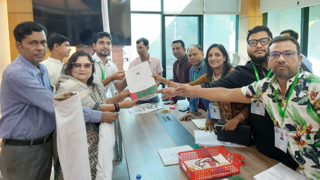 তৃতীয় দিনে আ.লীগের মনোনয়ন ফরম বিক্রি শুরু