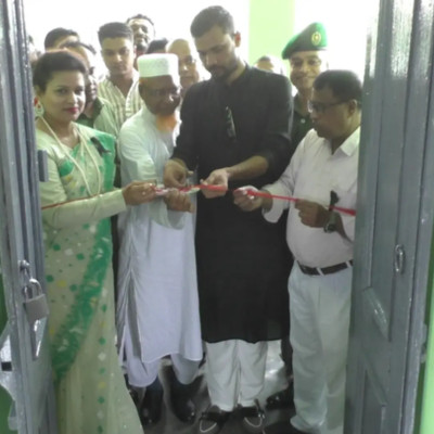 নড়াইলে স্বাস্থ্য ও পুষ্টি কর্ণারের উদ্বোধন করলেন মাশরাফী