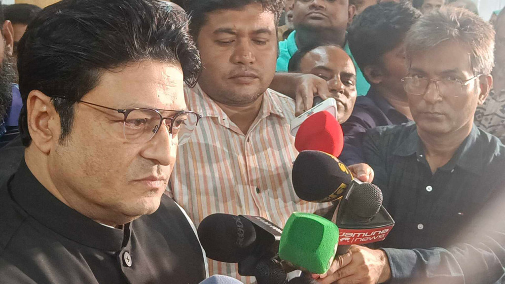 সবাইকে ভোটকেন্দ্রে আসার আহ্বান নায়ক ফেরদৌসের