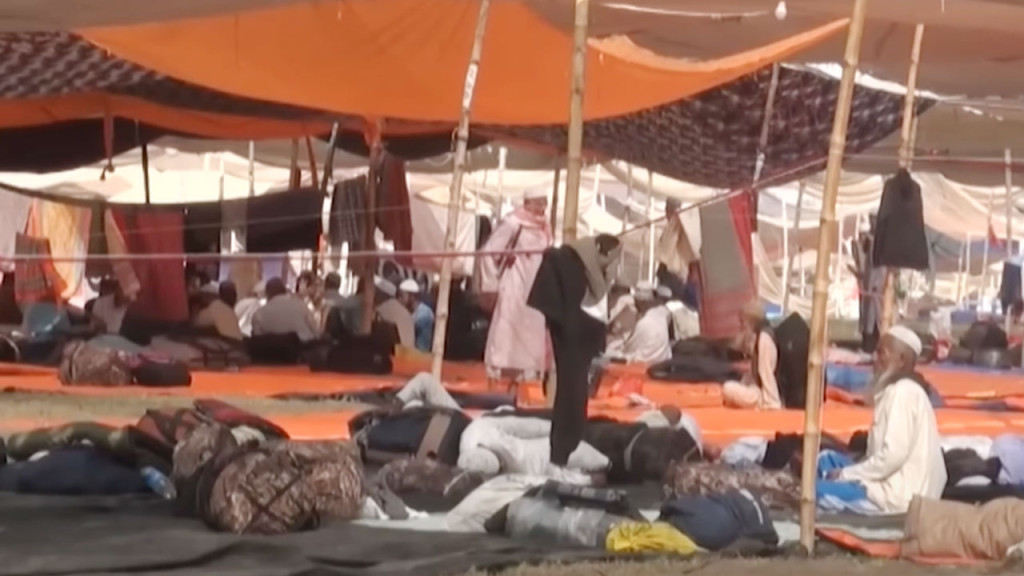 ইজতেমার দ্বিতীয় পর্বের শুরুতেই ৬ মুসল্লির মৃত্যু