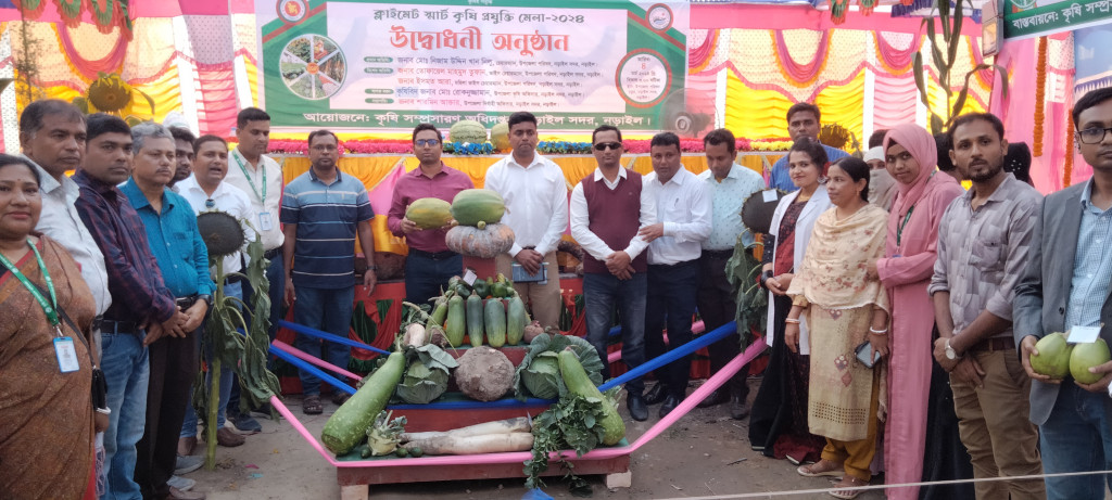 নড়াইলে ক্লাইমেট স্মার্ট কৃষি প্রযুক্তি মেলার উদ্বোধন