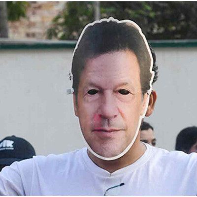 স্বতন্ত্রদের হারানোর শঙ্কায় পিটিআই, জোট সঙ্গী খুঁজছেন নওয়াজ