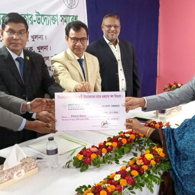 নড়াইলে নারী উদ্যোক্তাদের মাঝে দুই কোটি টাকার উর্দ্ধে লোন বিতরণ