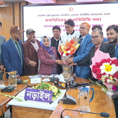 নবগঠিত নড়াইল প্রেসক্লাবের কমিটির সাথে ডিসির মতবিনিময়
