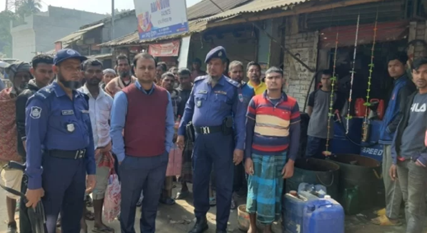 নড়াইলে ৭ প্রতিষ্ঠানকে জরিমানা