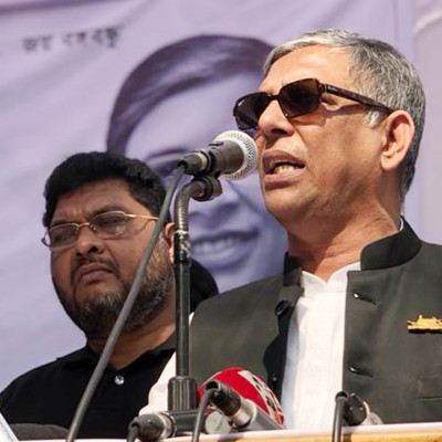 ‘বিএনপি-জামায়াত ইফতার আয়োজনের নামে বিলাসিতা করে অপচয় করে’