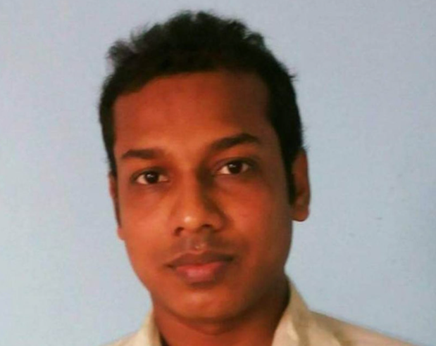 বীর মুক্তিযোদ্ধার বসতবাড়ি ভাংচুর ও চাঁদা দাবীর ঘটনায় ডিবি পুলিশের এস আই আরিফুল ইসলামের নামে নড়াইল সদর আমলী আদালতে মামলা দায়ের