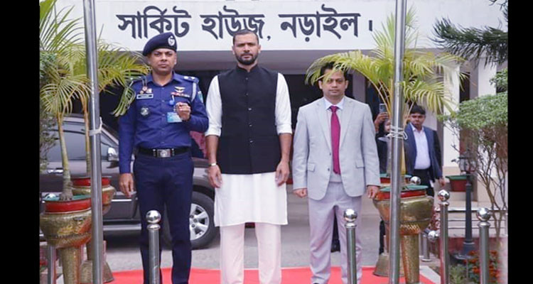 হুইপ হয়ে প্রথম নিজ এলাকায় মাশরাফী : মেগা প্রজেক্ট গুলো ৫ বছরের মধ্যে দৃশ্যমান হবে