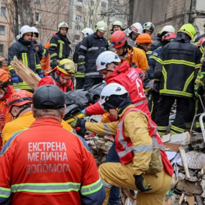 ইউক্রেনে অ্যাপার্টমেন্ট ব্লকে রাশিয়ার হামলা, নারী-শিশুসহ নিহত ৭