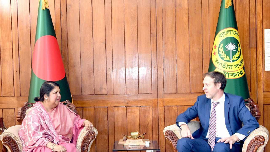 স্পিকারের সাথে ইউএনডিপির আবাসিক প্রতিনিধির সাক্ষাৎ