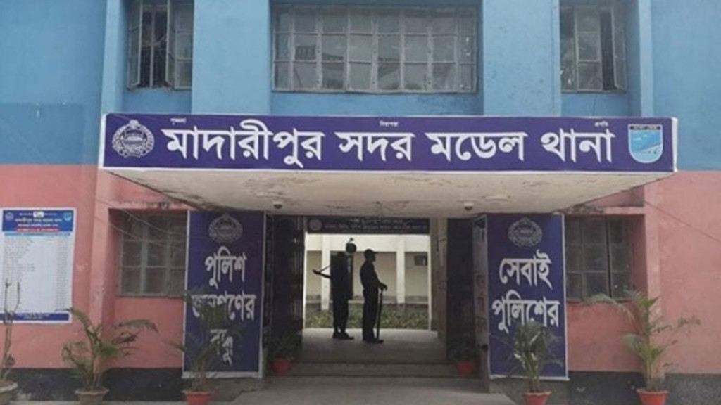 ঘুমন্ত বাবা-মায়ের পাশ থেকে ২১ দিনের নবজাতক চুরি